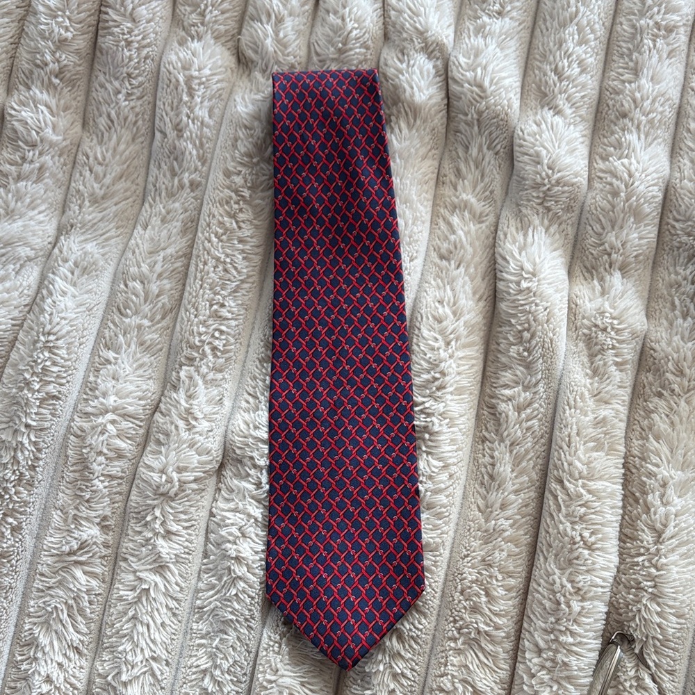 Brooks Brothers Red and Navy Men's Tie